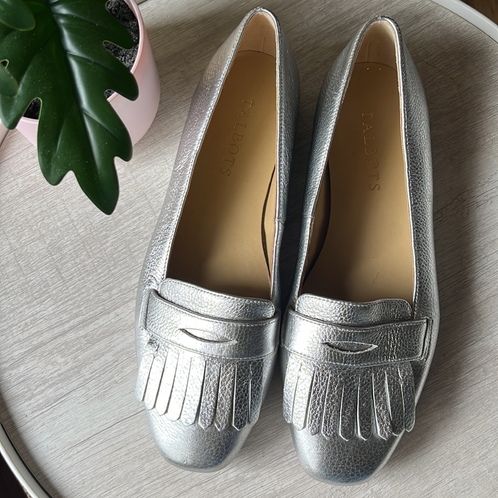 TALBOTS Moccasin shoes